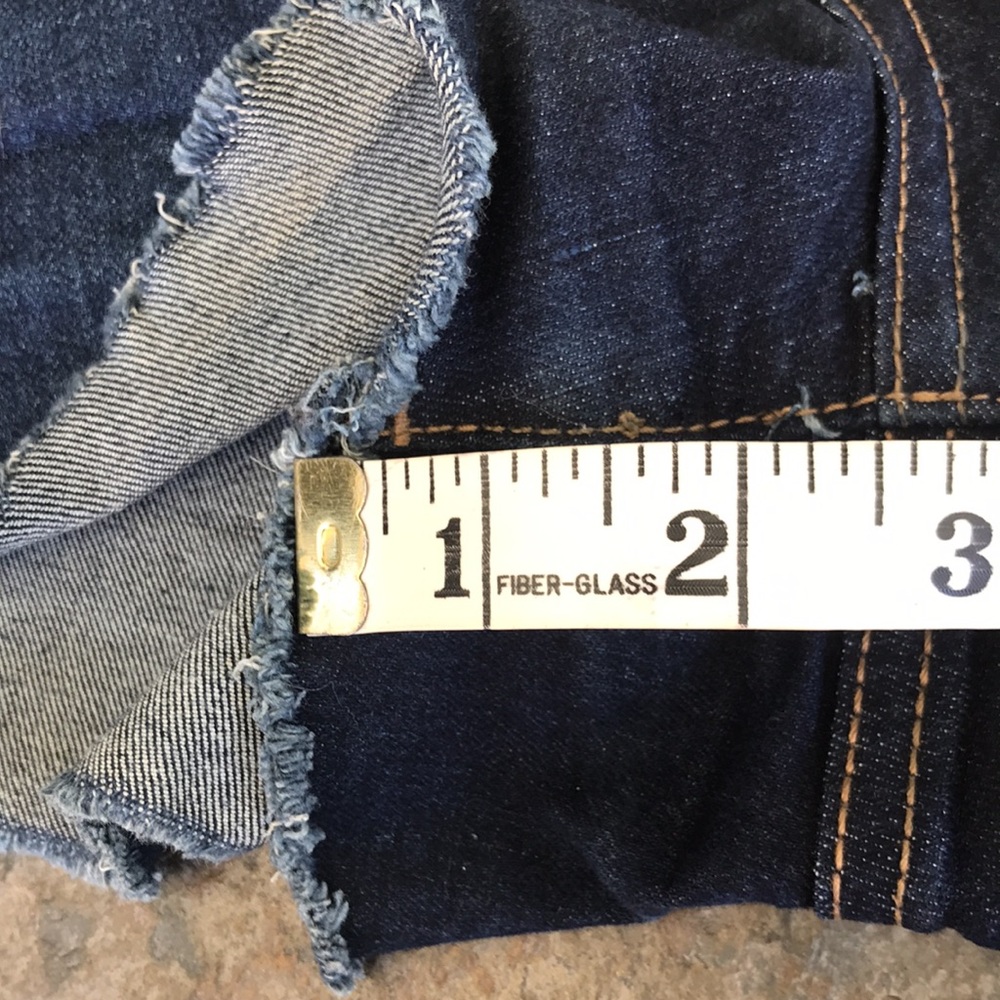 Truffle Jean shorts size 5/26. Seem smaller end - Picture 12 of 12